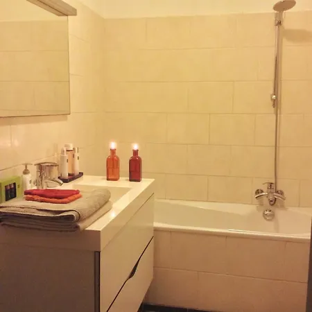 Welcoming With Character & Great Views Amsterdam