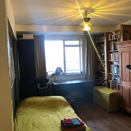 Welcoming With Character & Great Views * Amsterdam