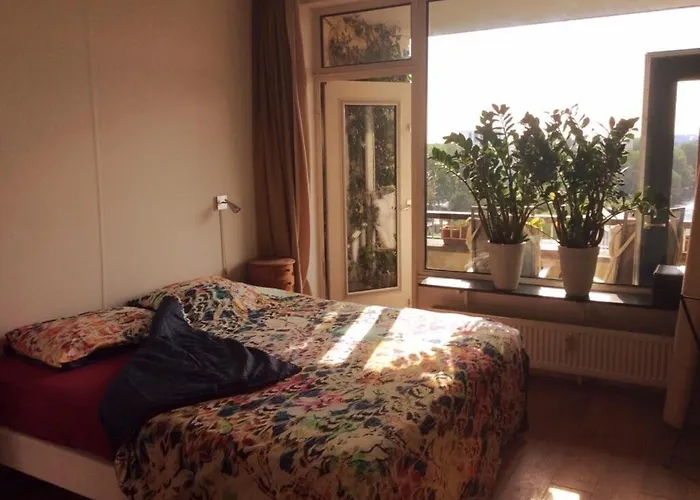 Welcoming With Character & Great Views