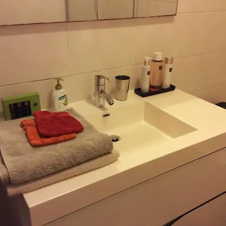Welcoming With Character & Great Views Apartmán